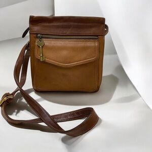 FOSSIL Caramel Brown Vintage Leather Compact Crossbody Bag Purse